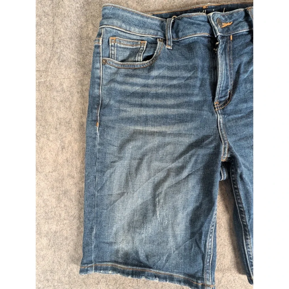 Calvin‎ Klein Jeans Mens Blue Denim Shorts Distressed Medium Wash Size 28